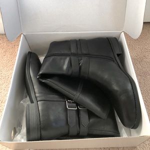 Black riding boots size 9 - brand new